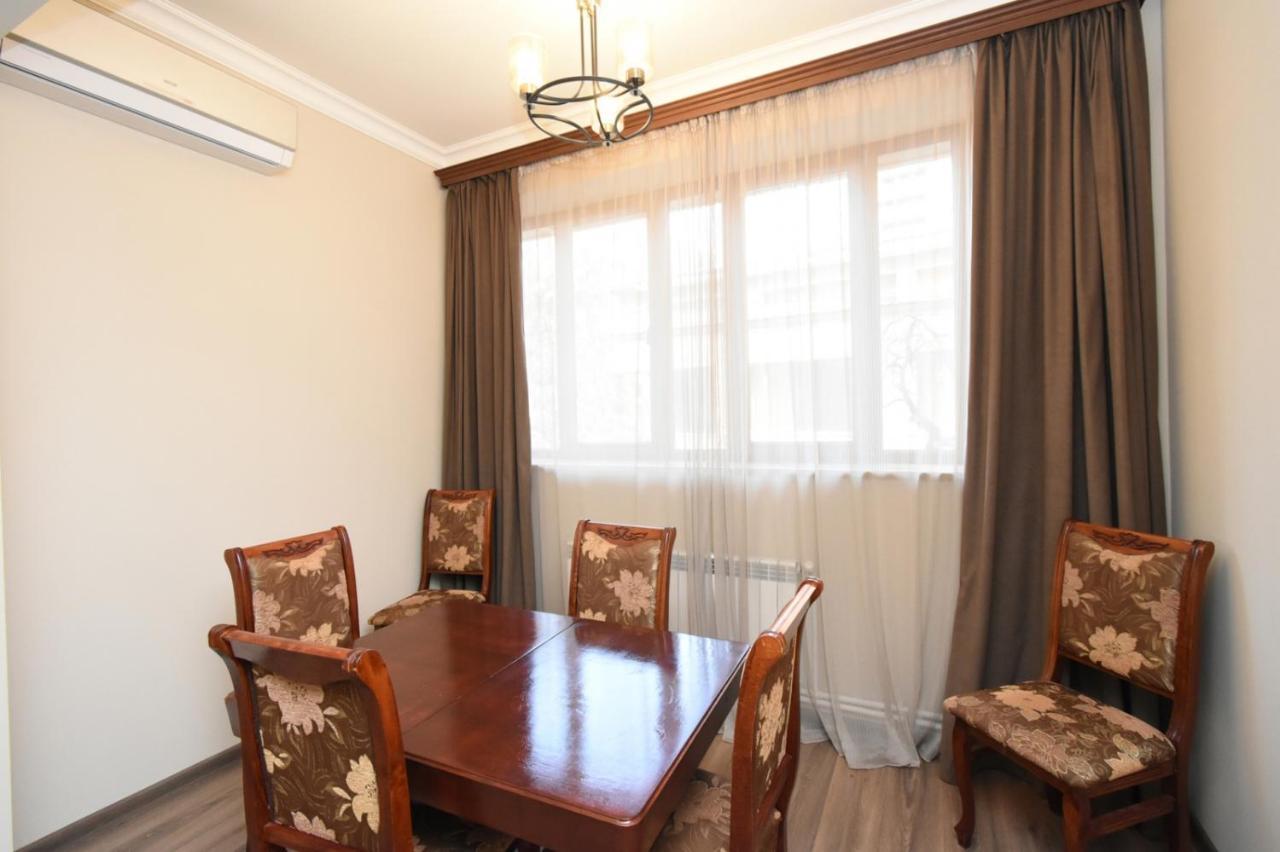 Yerevan Home Esterno foto