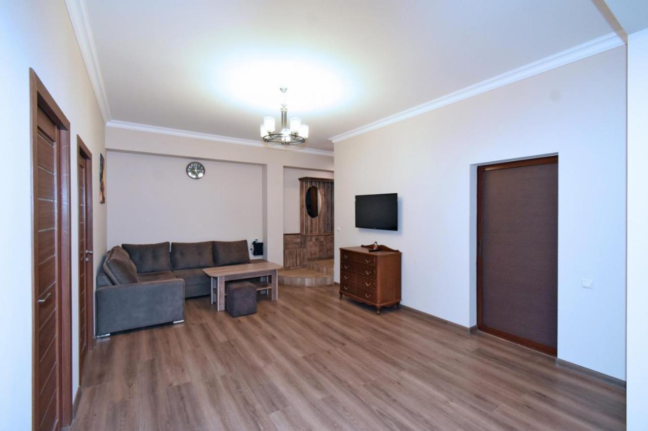 Yerevan Home Esterno foto