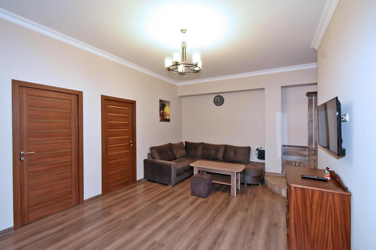 Yerevan Home Esterno foto