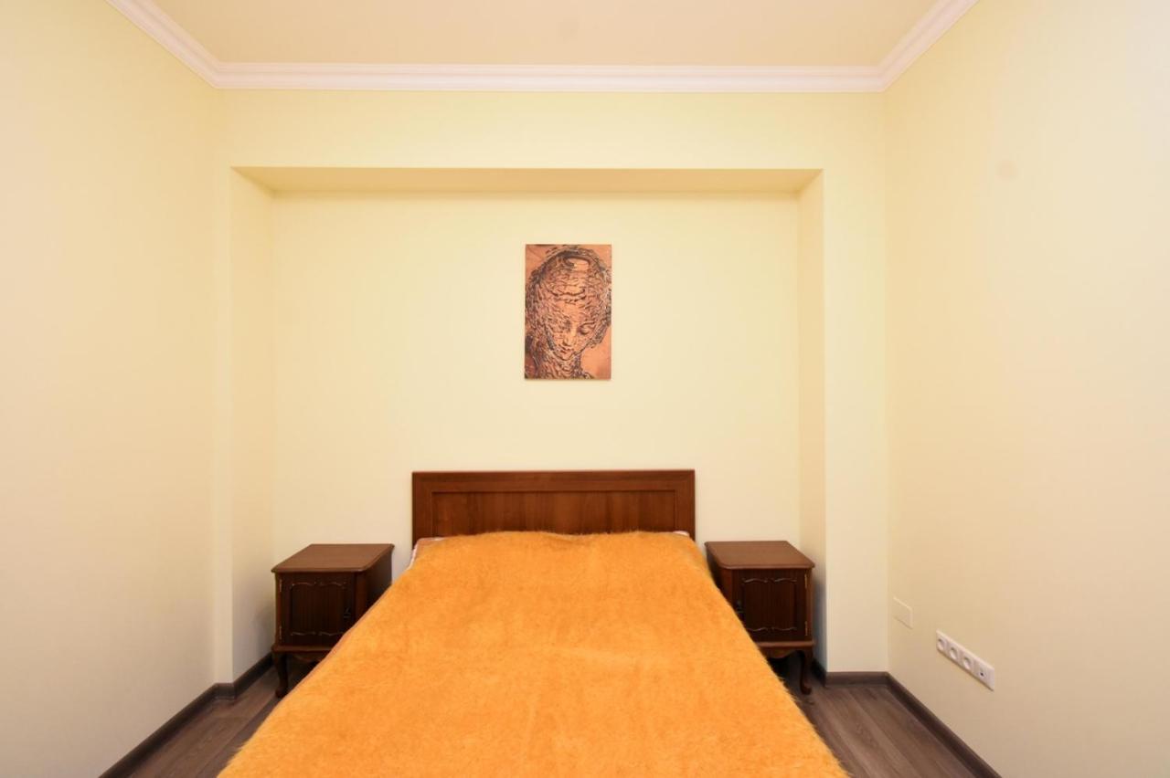 Yerevan Home Esterno foto